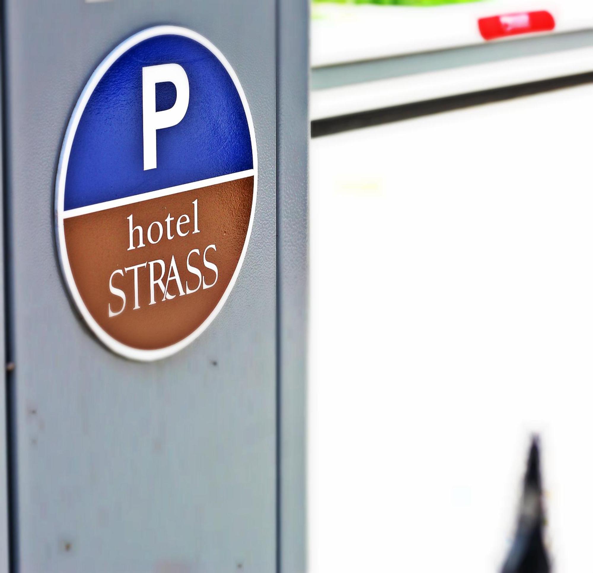Hotel Strass Paralía Buitenkant foto